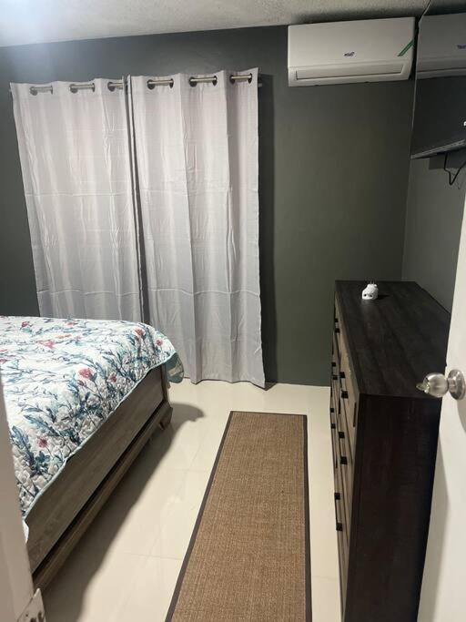 New Kingston Retreat Διαμέρισμα Εξωτερικό φωτογραφία